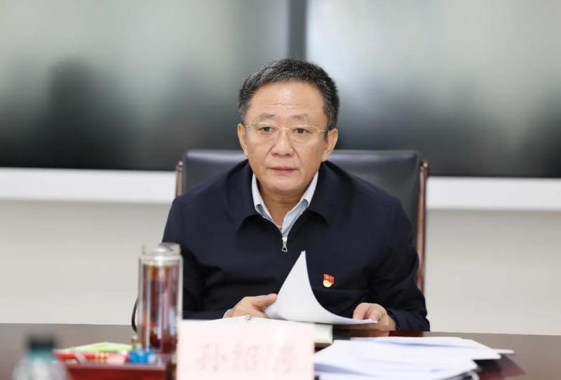 10月19日上午,退役军人事务部党组书记,部长,部党史学习教育领导小组