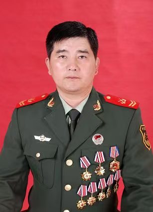 戎装不改初心志 坚守担当护平安